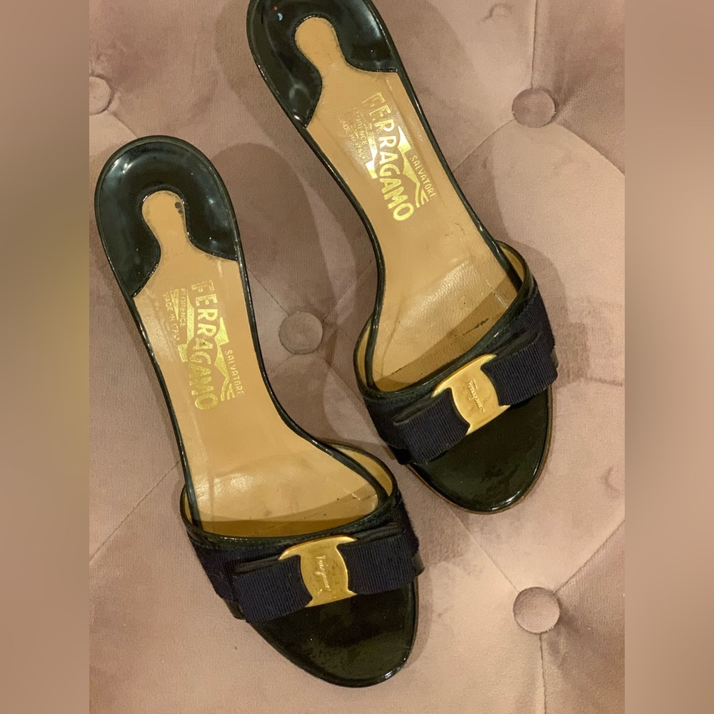 Salvador Ferragamo heel dress shoes